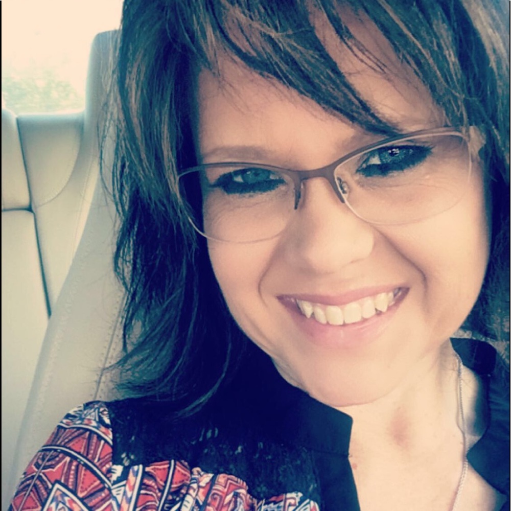 Meet your Posher, Melissa